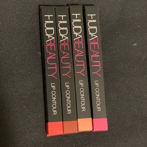 HUDA BEAUTY Lip Contour Set